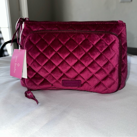 Vera Bradley Quilted Majestic Magenta Compact Organizer NWT - Picture 1 of 6